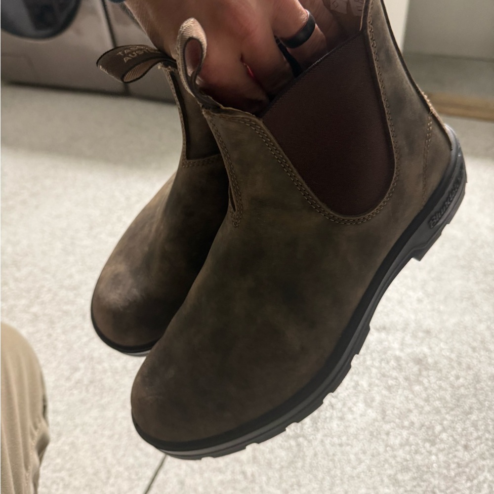 Blundstones